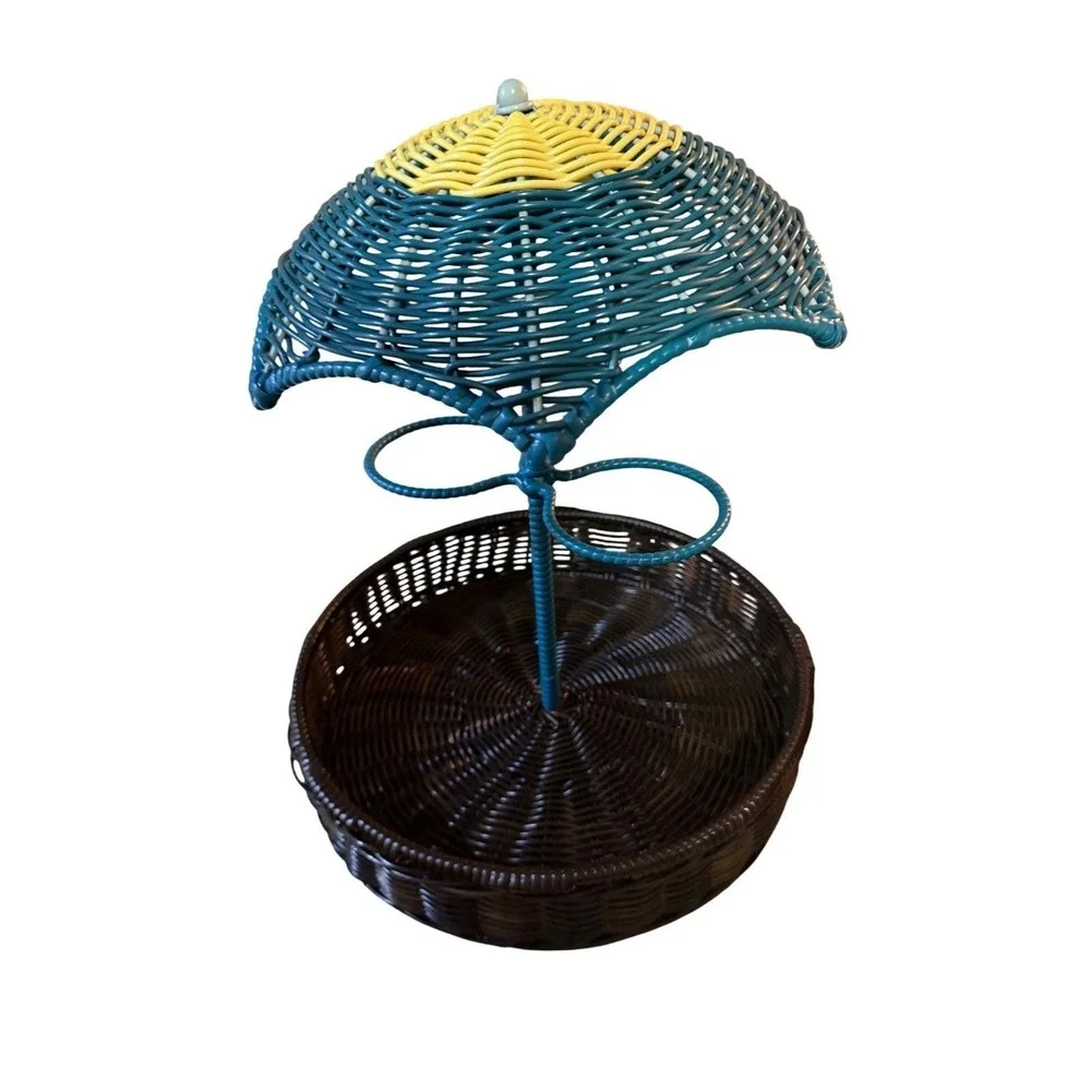 N/A woven wicker